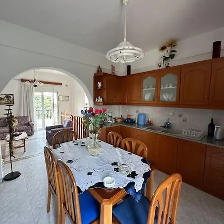 Panoramic Elia Apartment